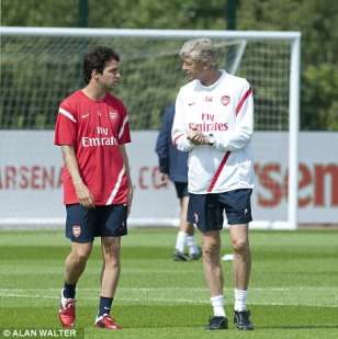 Arene Wenger mentor Fabregas into the player he is today (Alan Walter)