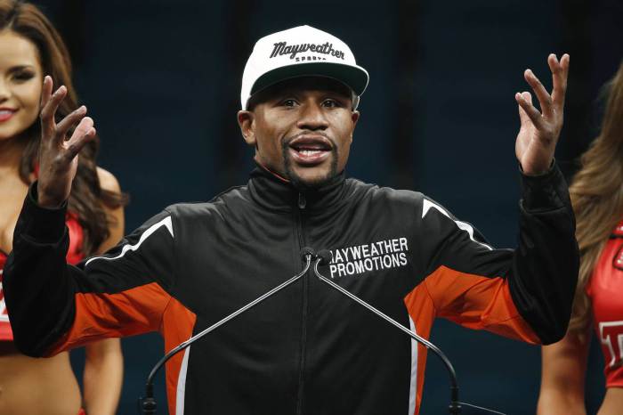 Floyd Mayweather calls Manny Pacquiao a coward